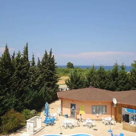 La Marina Отель